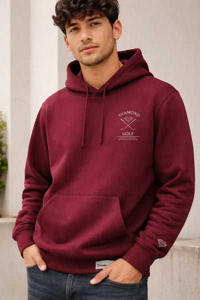 Modelo usando Moletom Com Capuz Diamond Golf Masculino, cor BIKING RED.